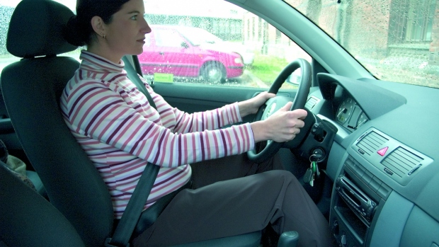 Cestování těhotné ženy v automobilu - mýty a pověry - obrázek