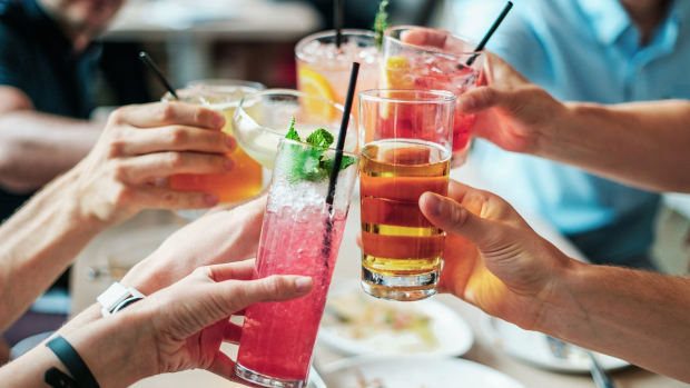 Alkohol v těhotenství: Škodlivé účinky a doporučení pro budoucí maminky - obrázek